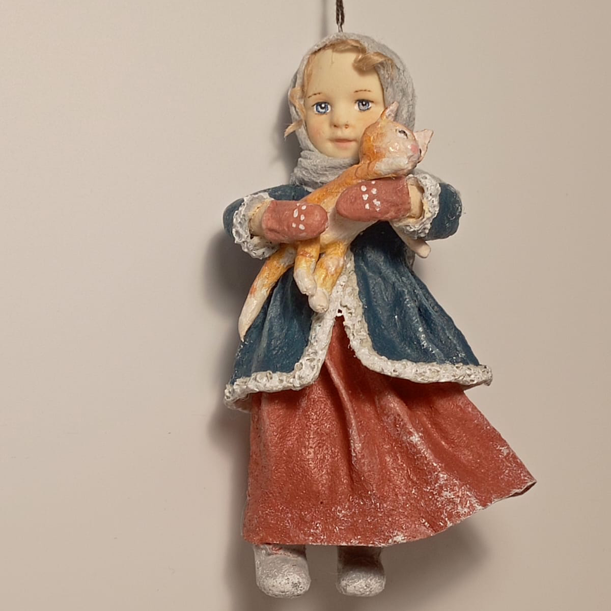 Зимушка с котёнком