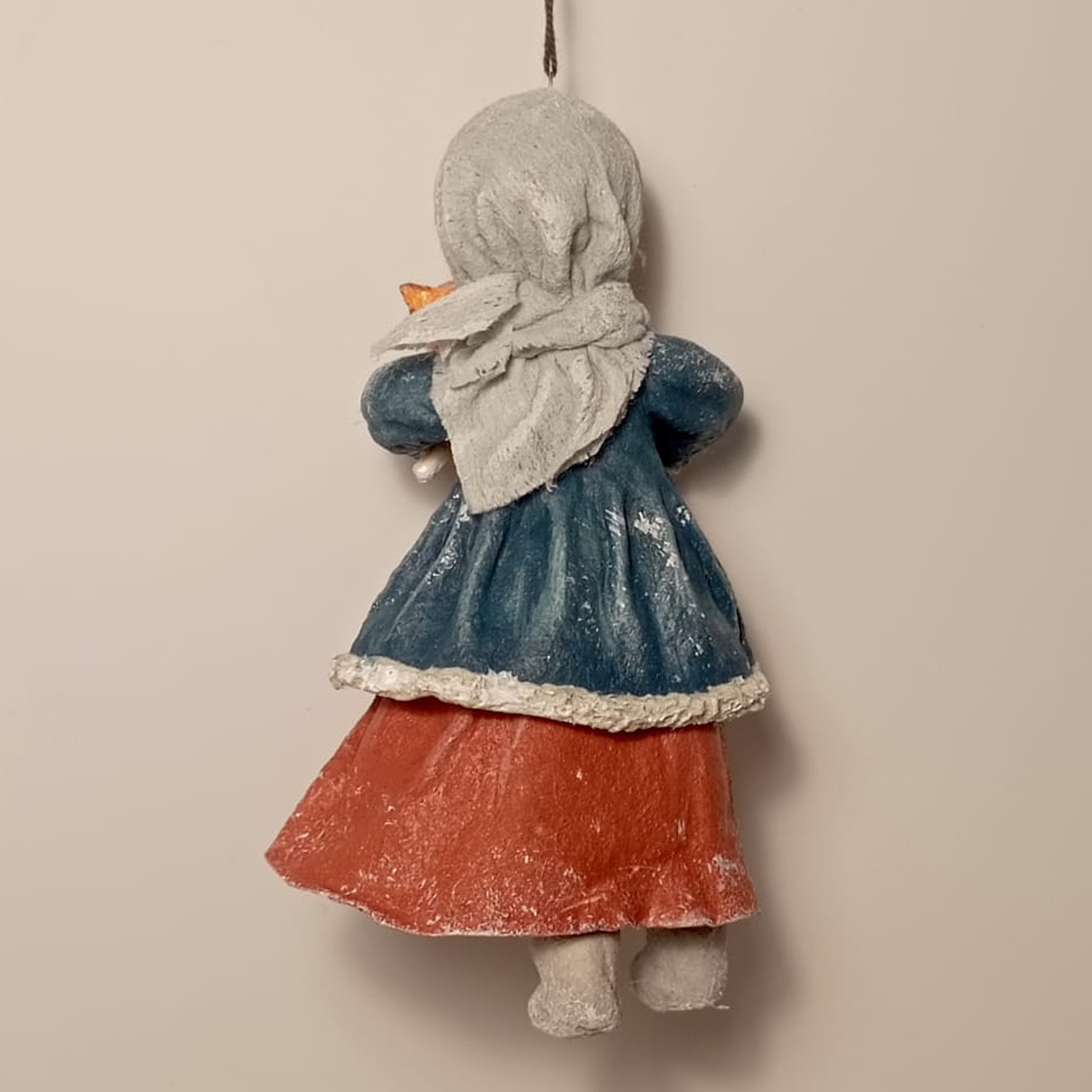 Зимушка с котёнком