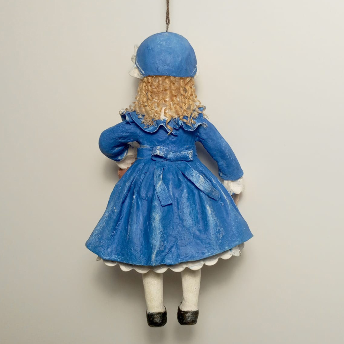 Анечка с мишкой